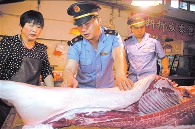 北京通州工商人员查扣180公斤未检疫鲜肉