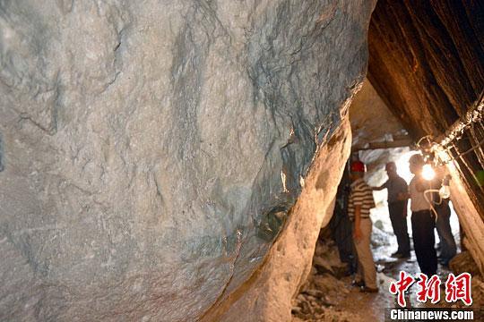 遼寧丹東發現600噸巨型單體“玉王”(組圖)
