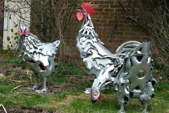 廢棄金屬再生出的藝術：藝術家用輪轂制動物雕塑