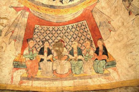 陕西大雨冲出元代墓壁画绘有“5位夫人伴夫君”(图)