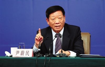 昨日，北京梅地亚中心，十二届全国人大三次会议记者会，尹蔚民回答记者提问。新京报记者 薛珺 摄