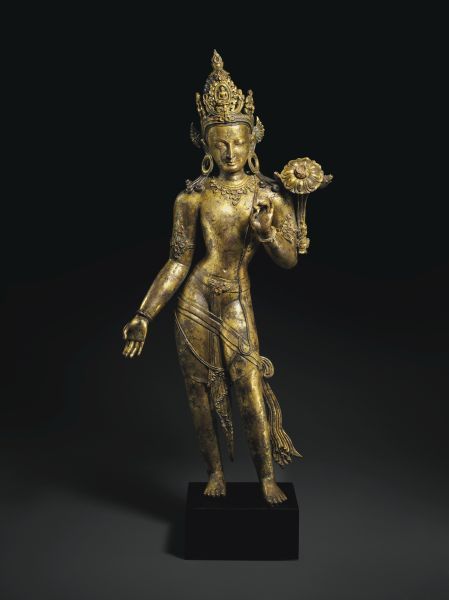 尼泊爾 鎏金銅觀音立像 估價 200萬至300萬美元