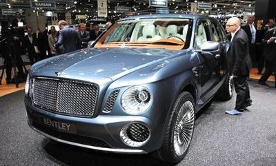 宾利SUV概念车，其量产版计划在今年法兰克福车展上正式亮相。