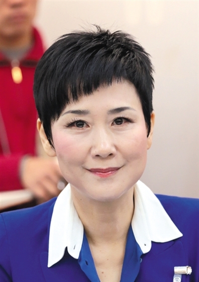 李小琳，原为中电投副总经理。