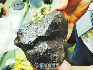 圖片王先生從國外購回的“石頭”。