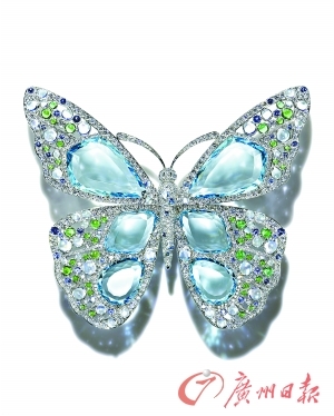 蒂芙尼2015 Blue Book“海之博韻”高級珠寶系列，鉑金鑲嵌海藍寶石、鑽石及彩色寶石蝴蝶胸針。