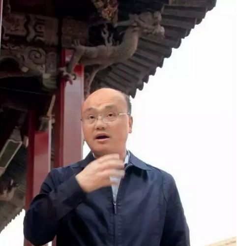 故宫博物院藏传佛教文物研究所所长罗文华在接受瞭望采访 王军 摄