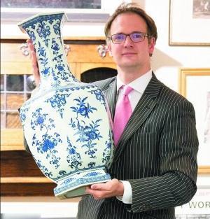 业内人士称，该花瓶可以拍卖到100万英镑（约合人民币968万元）