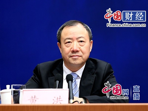 保监会副主席黄洪:万能险负债期限不断拉长
