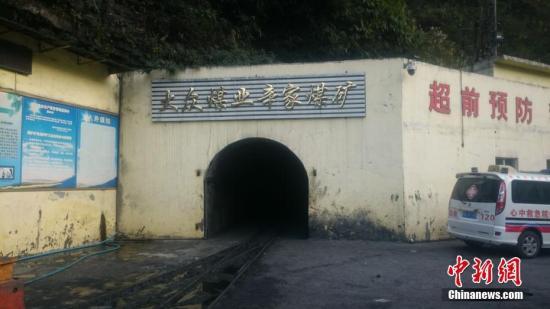 资料图：湖北巴东县一煤矿。李夏明 摄
