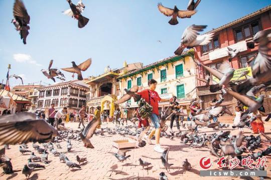尼泊尔是不少中国青年喜爱的旅游目的地。资料图片