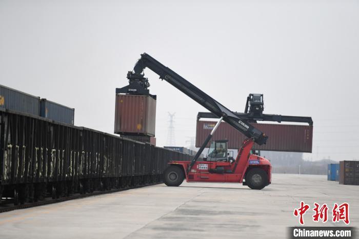 吉林省外贸进出口趋稳向好前4月增速居东北第一