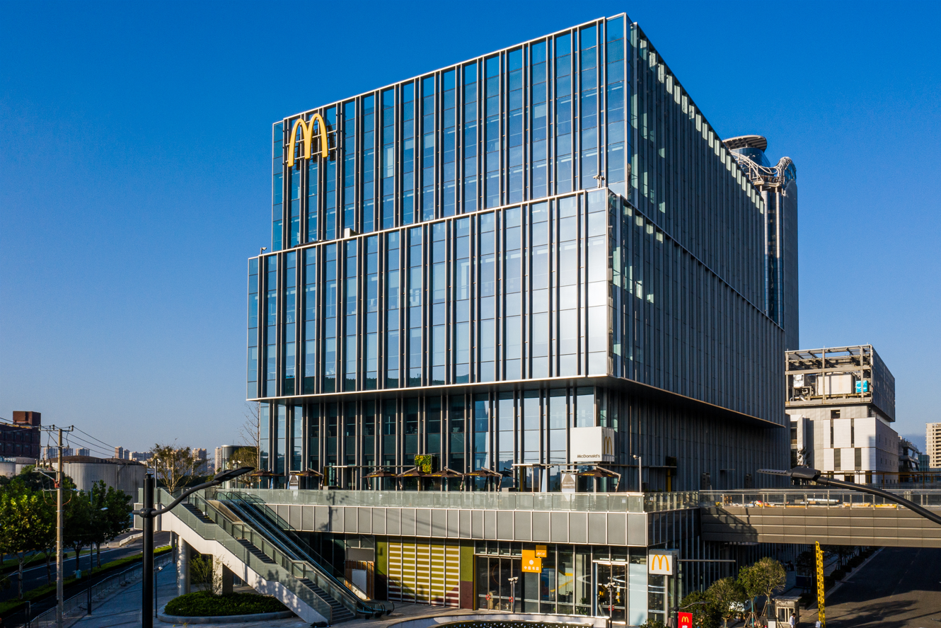 “麦当劳中国新总部大楼正式启用 将提前完成中国市场4500家门店计划
