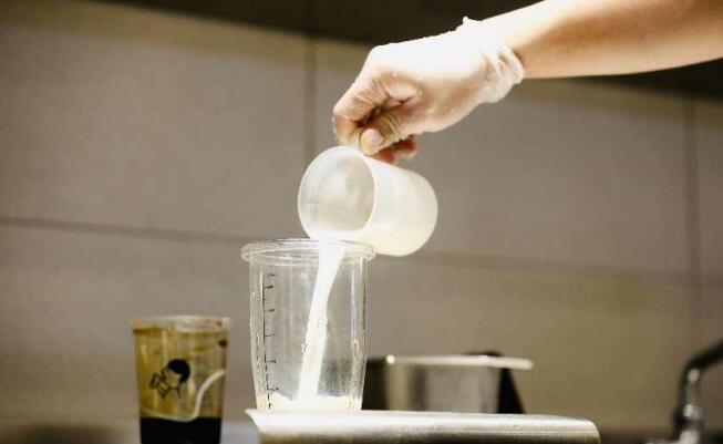 喜茶发布品质真奶标准推动行业品质升级