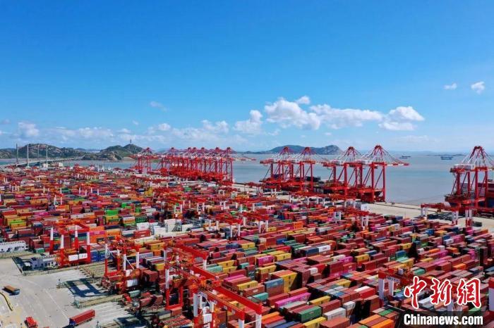 上海东方港洋山四期自动化码头率先引入数字孪生系统