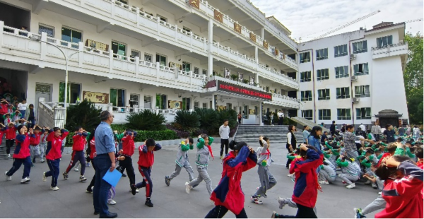 “儿童平安护航计划”走进四川江南布衣助力儿童成为安全小达人