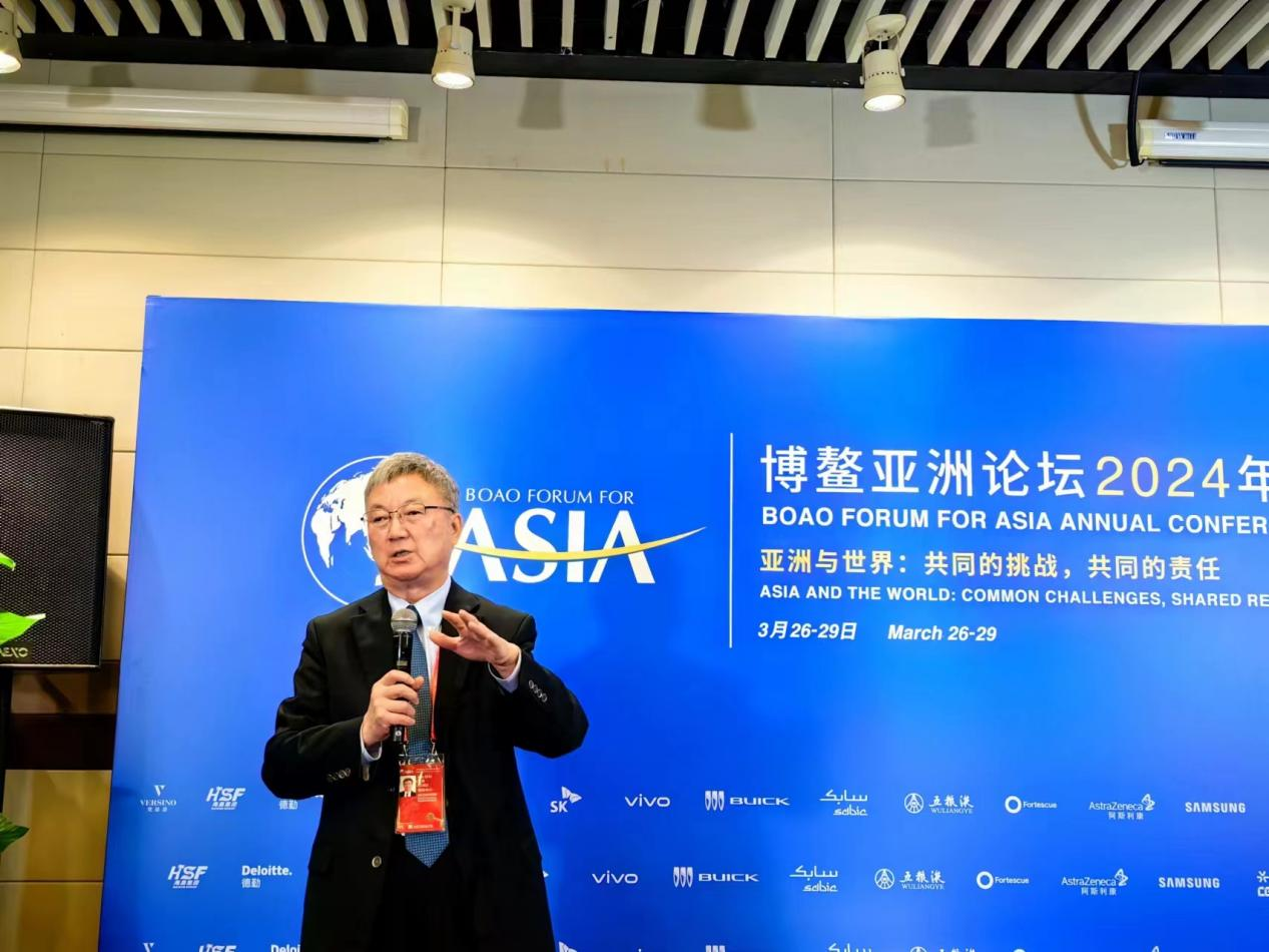 中国国际经济交流中心副理事长朱民：预计今年中国出口将有所提升