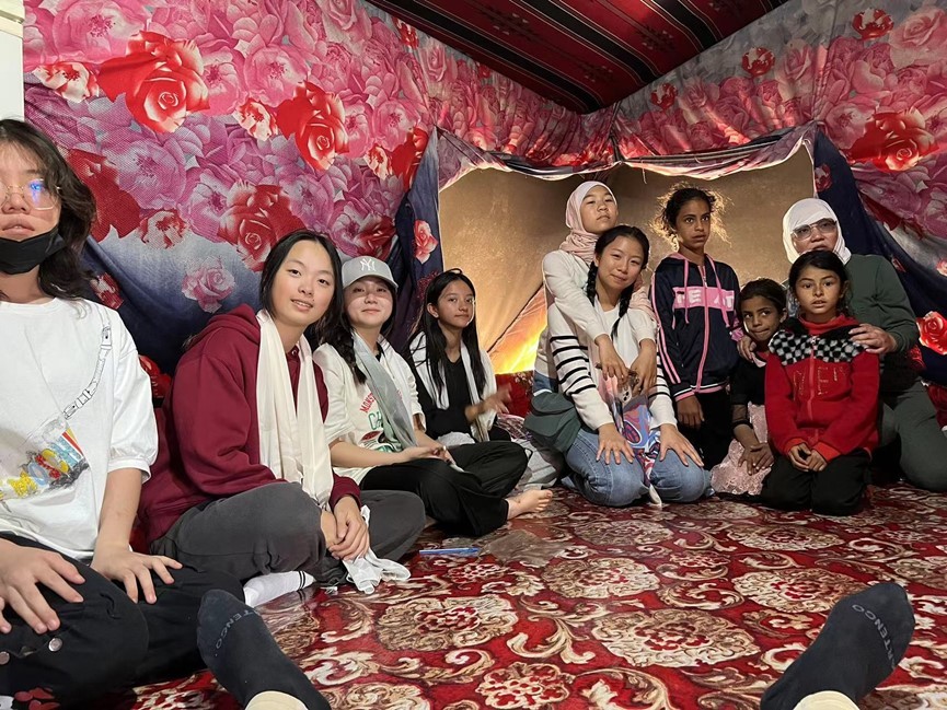 阿联酋华人青少年志愿者为约旦叙利亚难民奉献爱心