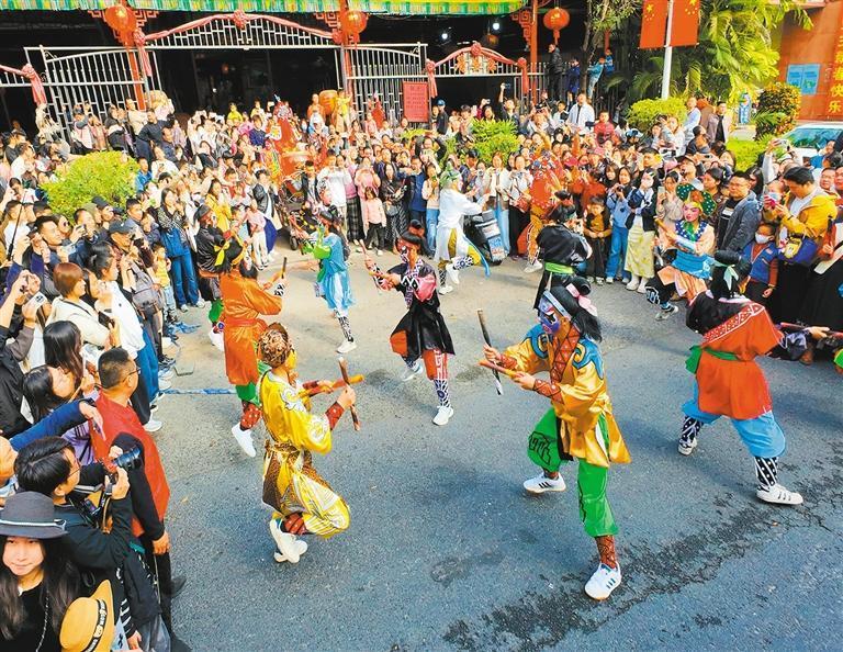 
沈阳医大一院黄牛票贩子号贩子跑腿代挂号电话非遗贺新春