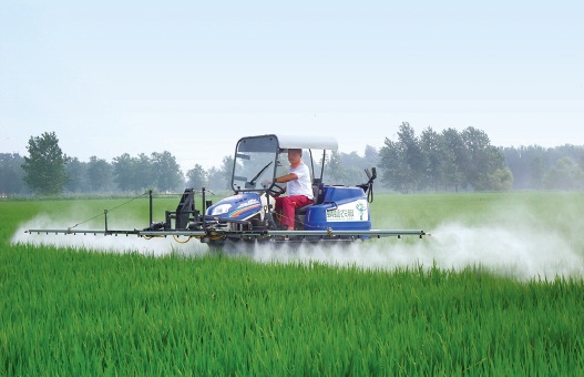 中国亩均化肥用量是美国2.6倍 农药利用率仅为35%